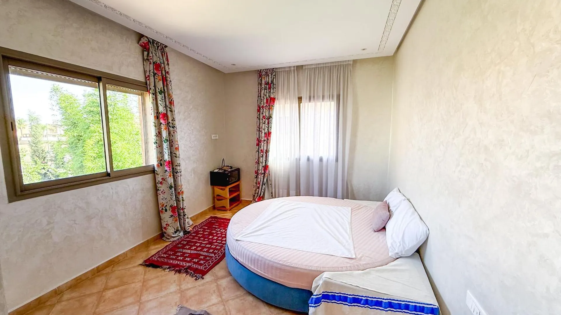 Villa Avec Piscine Centre Ville Targa